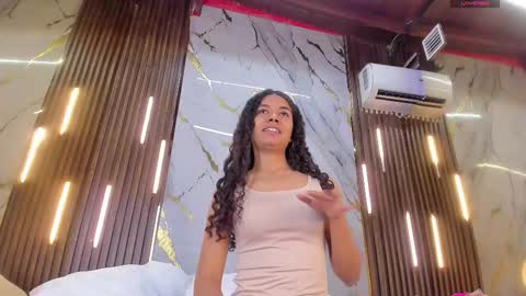 Victoria  online show from December 18, 2025, 8:26 pm