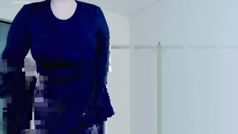 Miss V online show from March 22, 2026, 7:12 am