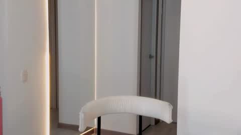 Vcitoria online show from January 13, 2026, 2:06 am