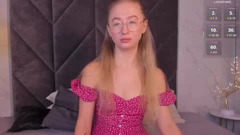 Victoria online show from October 21, 2025, 6:03 am