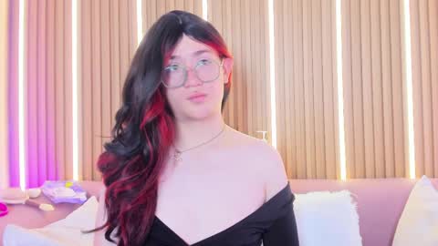 Snapshot of victoriastrom_ chatting on May 16, 2026, 6:50 pm victoriastrom online show from May 16, 2026, 6:50 pm