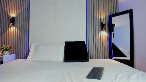 Snapshot of victoriazc_ chatting on July 24, 2026, 8:07 pm Vic online show from July 24, 2026, 8:07 pm