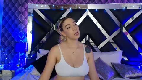 victtoria lee online show from April 30, 2026, 10:58 pm
