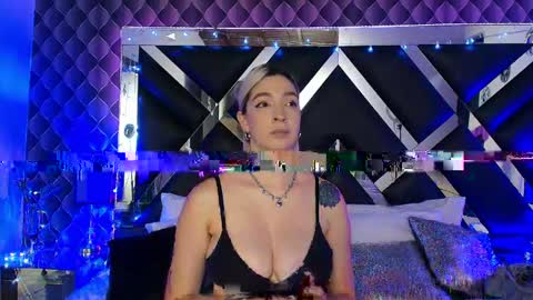 victtoria lee online show from May 6, 2026, 9:42 pm