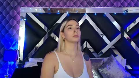 victtoria lee online show from May 12, 2026, 8:17 pm