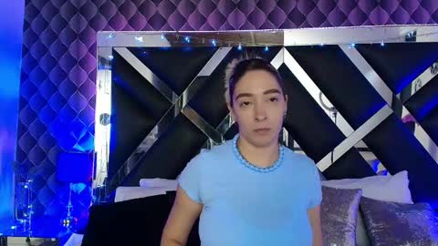 victtoria lee online show from June 4, 2026, 7:42 pm