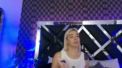 victtoria lee online show from July 27, 2026, 7:21 pm