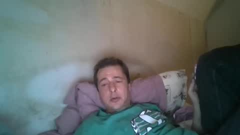 Snapshot of vids1977 chatting on February 19, 2025, 7:17 am vids1977 online show from February 19, 2025, 7:17 am