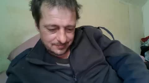 Snapshot of vids1977 chatting on March 9, 2025, 7:15 pm vids1977 online show from March 9, 2025, 7:15 pm