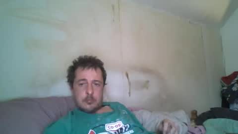 Snapshot of vids1977 chatting on March 12, 2025, 6:22 pm vids1977 online show from March 12, 2025, 6:22 pm