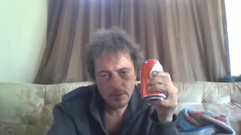Snapshot of vids1977 chatting on October 10, 2025, 9:47 pm vids1977 online show from October 10, 2025, 9:47 pm
