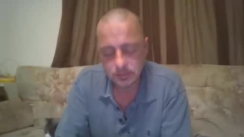Snapshot of vids1977 chatting on November 4, 2025, 3:49 am vids1977 online show from November 4, 2025, 3:49 am