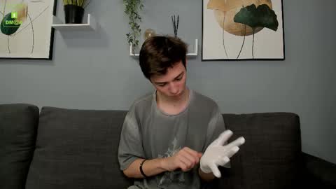 Viego Pattel online show from October 17, 2025, 4:20 pm