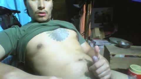 Snapshot of viernes1010 chatting on April 16, 2026, 1:01 pm viernes1010 online show from April 16, 2026, 1:01 pm