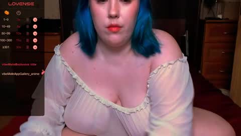 viesica_ online show from May 28, 2026, 5:16 am