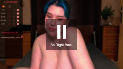 viesica_ online show from June 11, 2026, 12:32 am