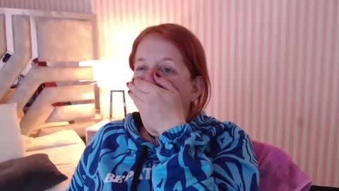 Snapshot of viioletamora chatting on January 5, 2025, 9:36 pm Violeta online show from January 5, 2025, 9:36 pm