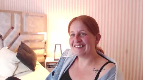 Snapshot of viioletamora chatting on January 7, 2025, 10:30 pm Violeta online show from January 7, 2025, 10:30 pm