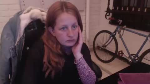 Snapshot of viioletamora chatting on February 6, 2025, 8:13 pm Violeta online show from February 6, 2025, 8:13 pm