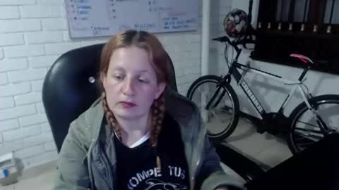 Snapshot of viioletamora chatting on February 27, 2025, 5:02 am Violeta online show from February 27, 2025, 5:02 am