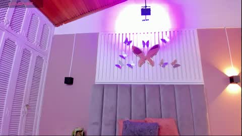 Viiolett online show from January 5, 2025, 2:30 pm