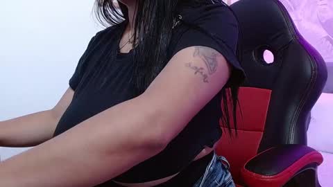 Snapshot of viiolleta chatting on January 30, 2025, 12:27 pm viioleta online show from January 30, 2025, 12:27 pm