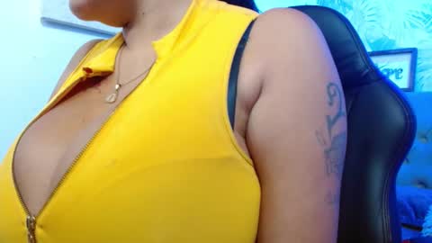 Snapshot of viiolleta chatting on October 16, 2025, 12:28 pm viioleta online show from October 16, 2025, 12:28 pm