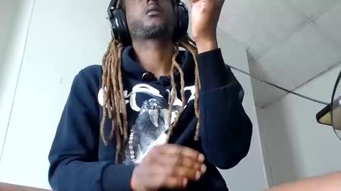 Snapshot of viizin chatting on February 3, 2026, 4:12 pm viizin online show from February 3, 2026, 4:12 pm