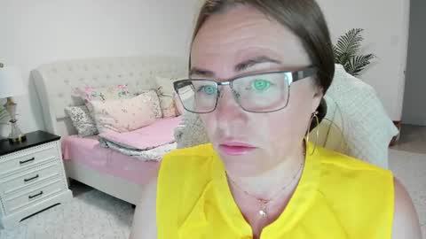 Ukrainian-woman online show from June 17, 2026, 10:39 am