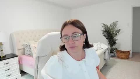Ukrainian-woman online show from July 28, 2026, 4:39 pm