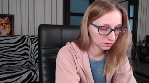 Vika online show from February 28, 2025, 6:32 am