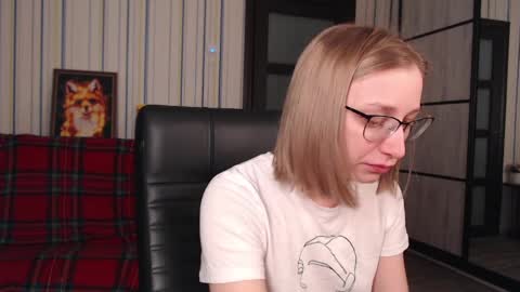 Vika online show from April 8, 2026, 8:42 pm