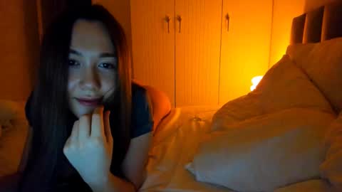 Snapshot of vikawels chatting on February 8, 2026, 10:24 pm Vika online show from February 8, 2026, 10:24 pm