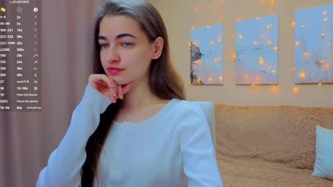 vikiberry online show from April 10, 2026, 5:23 am