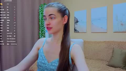 vikiberry online show from June 4, 2026, 9:59 am