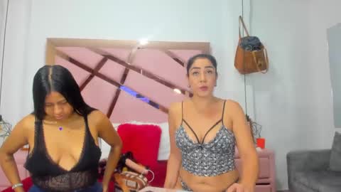 vikiTomson online show from January 29, 2025, 1:07 pm