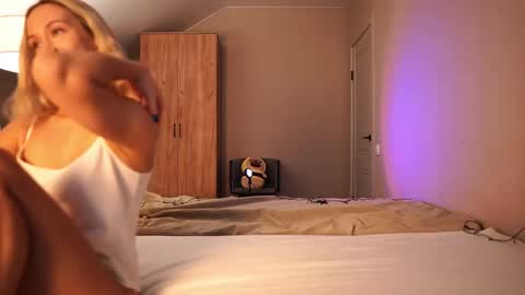 VIKKI online show from January 10, 2026, 12:07 pm