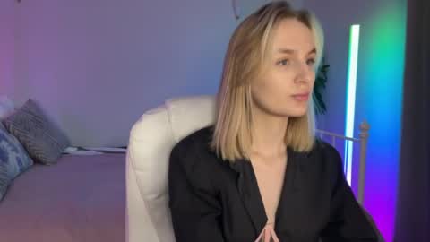Vikky online show from May 13, 2026, 12:41 am