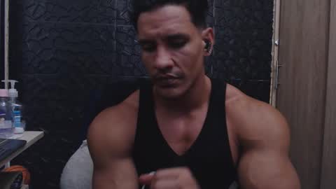 Viktor Herrera online show from November 27, 2025, 2:57 am