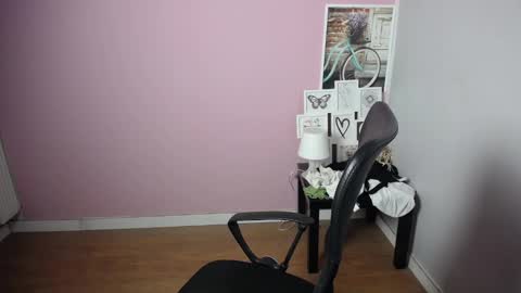 Snapshot of viktoria_lovely chatting on December 27, 2024, 6:14 am viktoria_lovely online show from December 27, 2024, 6:14 am