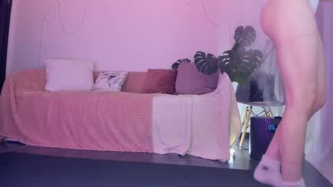 Vikky online show from December 20, 2024, 10:05 am