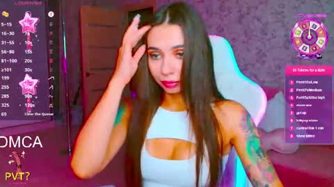 Vinkiepinkie online show from July 28, 2026, 7:04 pm