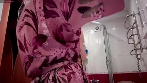 Funny  girl online show from February 17, 2025, 6:53 am