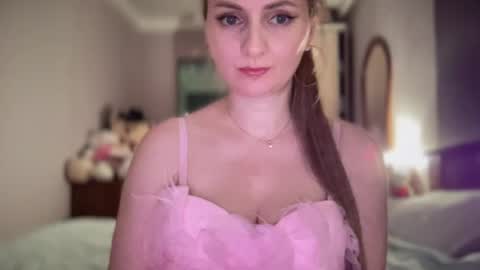 Funny  girl online show from July 26, 2026, 10:38 pm