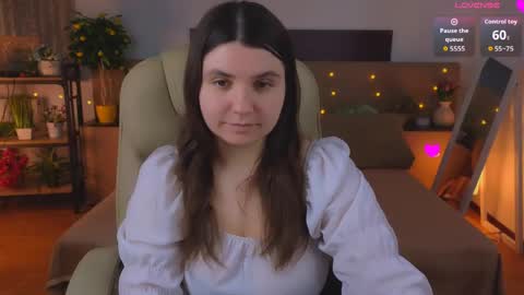 Viola online show from May 26, 2026, 9:55 pm