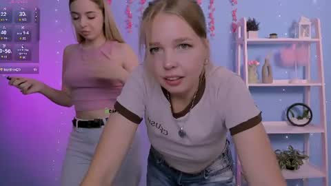 viola_sweet_ online show from June 19, 2026, 8:18 am
