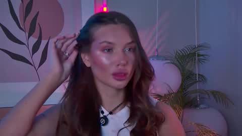 violaflirt online show from November 18, 2025, 4:06 am