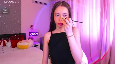 Snapshot of violarivera chatting on March 18, 2026, 8:06 am violarivera online show from March 18, 2026, 8:06 am