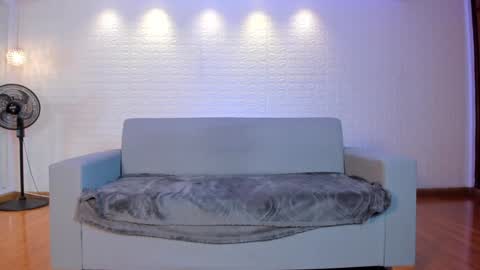 Violett  Everyday From 0530 to 1430 Col Time online show from January 4, 2025, 4:43 pm