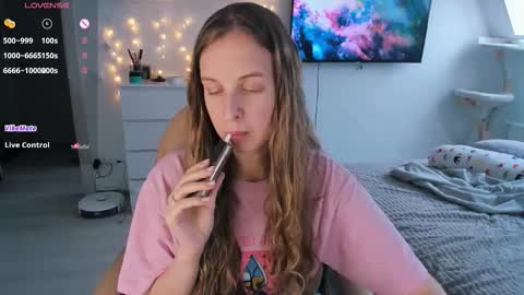 Violet online show from February 10, 2026, 11:36 am